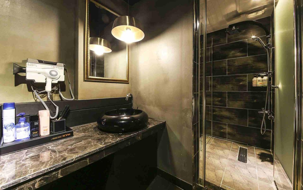 Design Hotel Xym พูชอน ภายนอก รูปภาพ